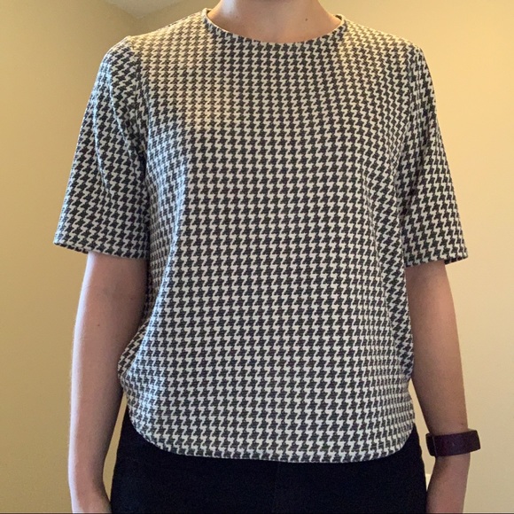 New Look Houndstooth Short Sleeved Top - Picture 4 of 9